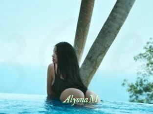 AlyonaM