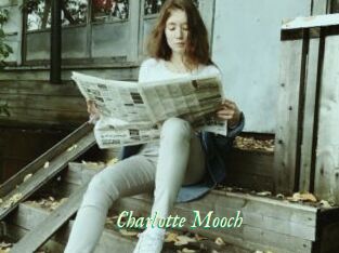 Charlotte_Mooch