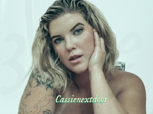 Cassienextdoor