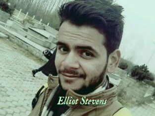 Elliot_Stevens