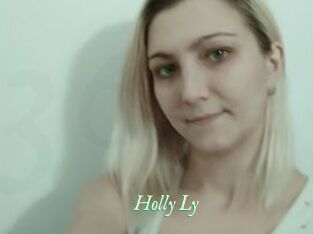 Holly_Ly