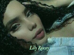 Lily_Roxxy