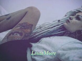 Linda_Moore