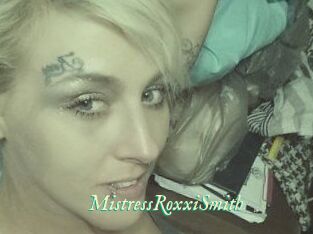 MistressRoxxiSmith