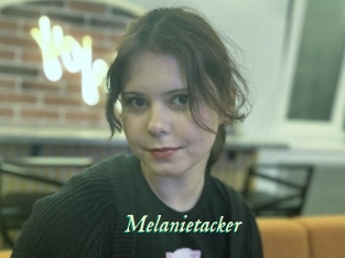 Melanietacker