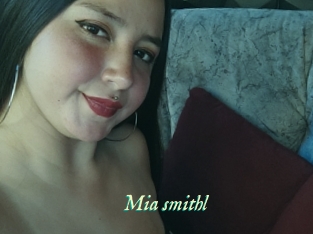 Mia_smithl