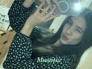 Mooniekiss